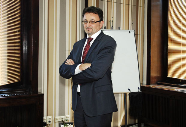 Предраг Ћулибрк: Телеком купује кабловске оператере